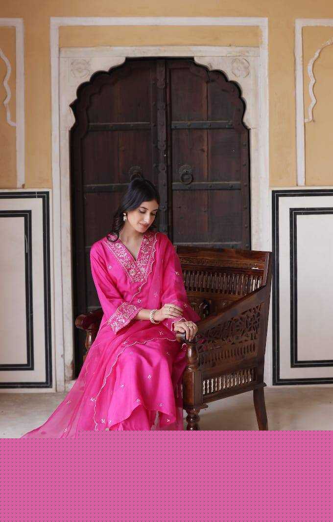 Chanderi SilkEmbroidery Suit - MYLUXURY LANE ENTERPRISE
